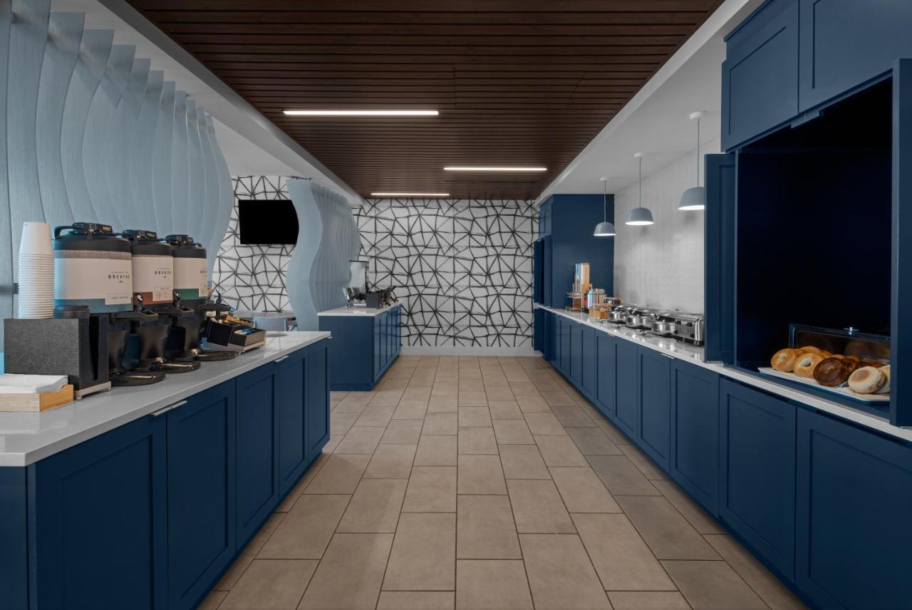 Springhill Suites By Marriott Myrtle Beach Oceanfront Екстериор снимка